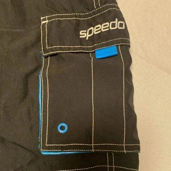 SPEEDO Men’s Swim Trunks, Size M. Excellent Used Condition. - Picture 4 of 5